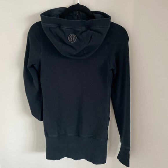 Lululemon Size 2 Fade Black Jacket Scuba Hoodie Woman - Picture 4 of 7